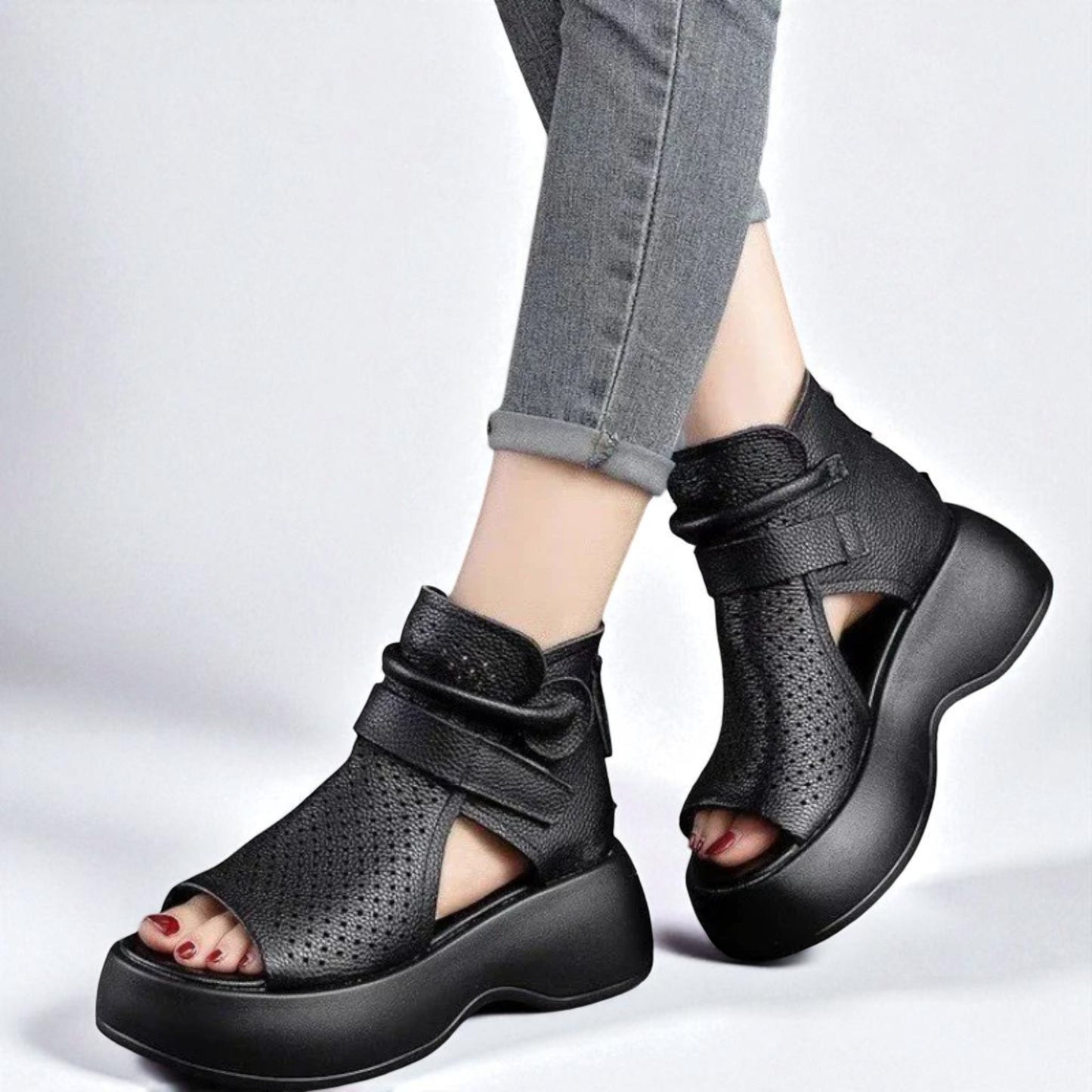 Valkyrie Tread Sandal
