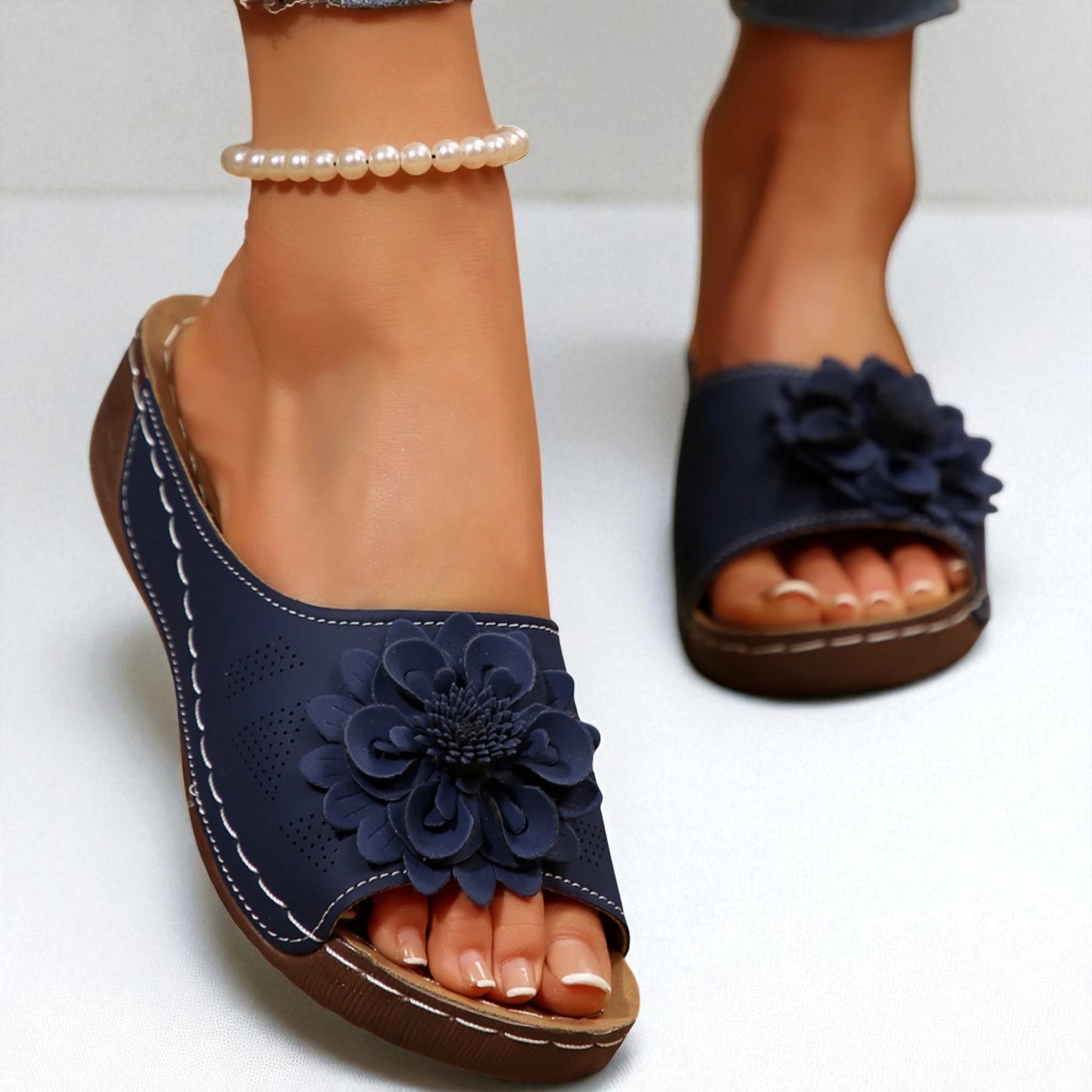 Daisy Comfort Wedge