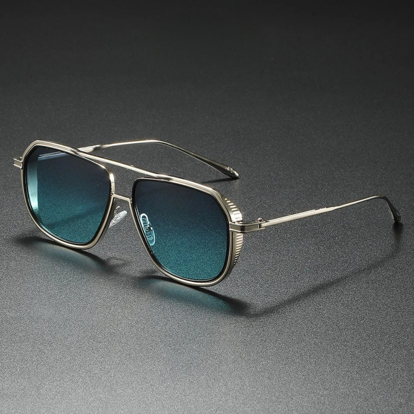 Apex Aviator