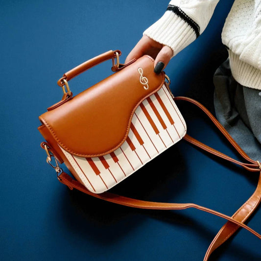 Crescendo Crossbody