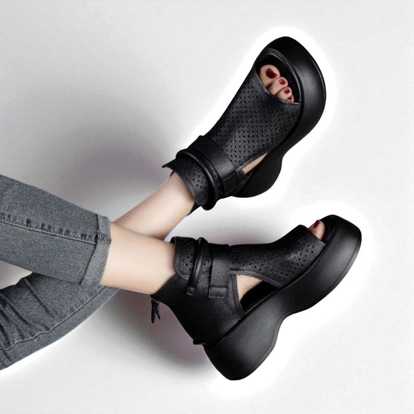 Valkyrie Tread Sandal