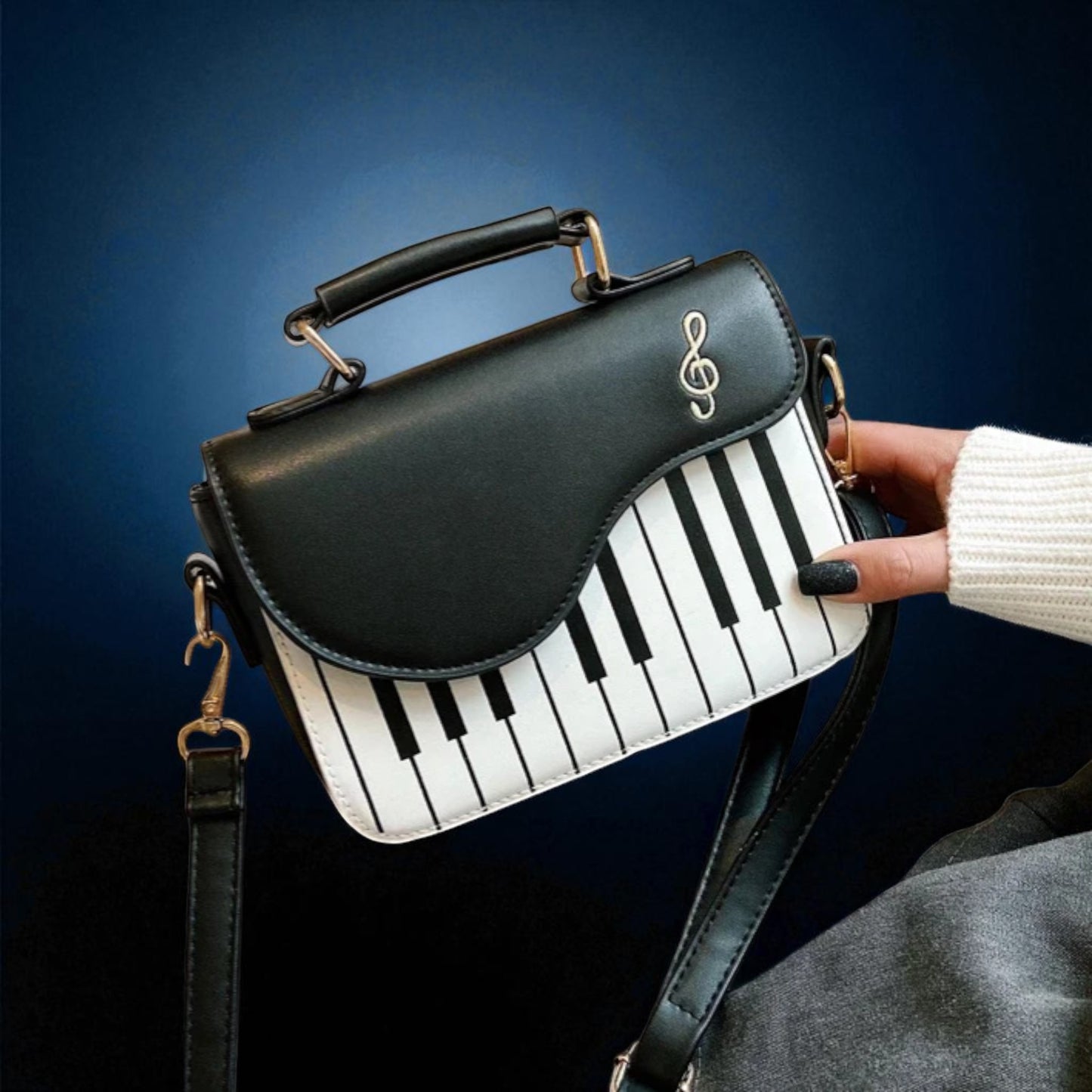 Crescendo Crossbody