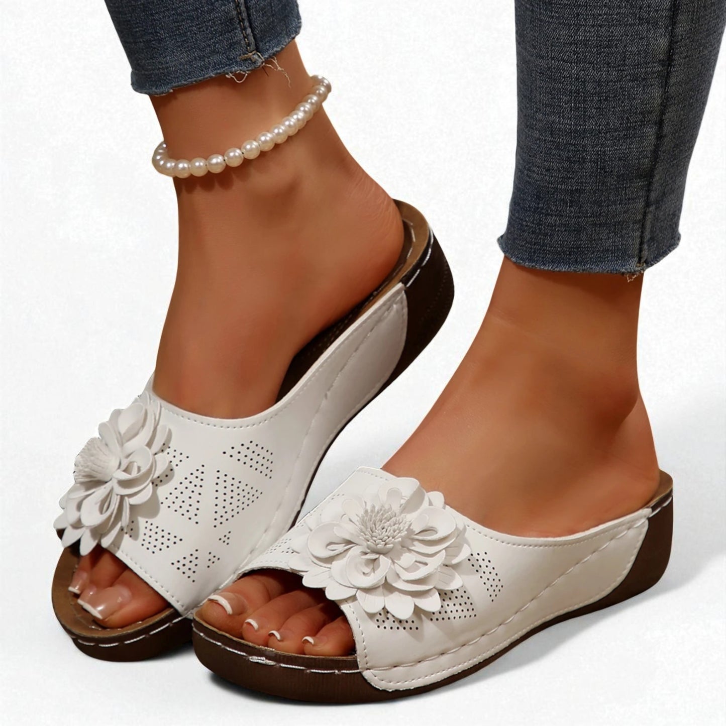 Daisy Comfort Wedge